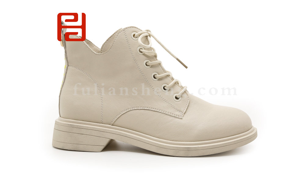 福連升2020冬季新款女平底低跟系帶英倫風馬丁靴短靴圖片