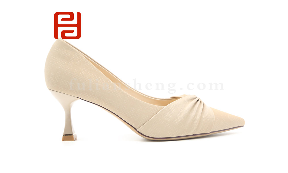 尖頭中跟鞋 魅力時裝女鞋