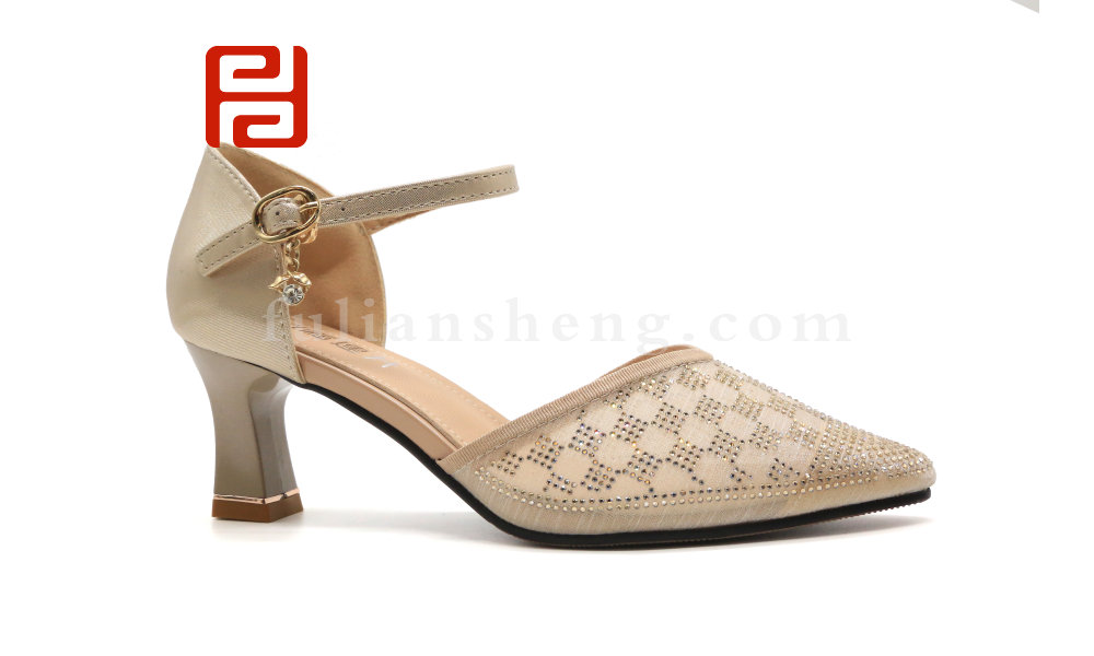 福連升夏季女鞋輕松工作中空鞋時裝鞋