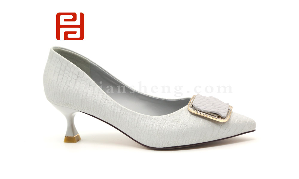 福連升休閑鞋女鞋職業(yè)工作鞋春款尖頭方扣細跟中高跟鞋淺口單鞋圖片