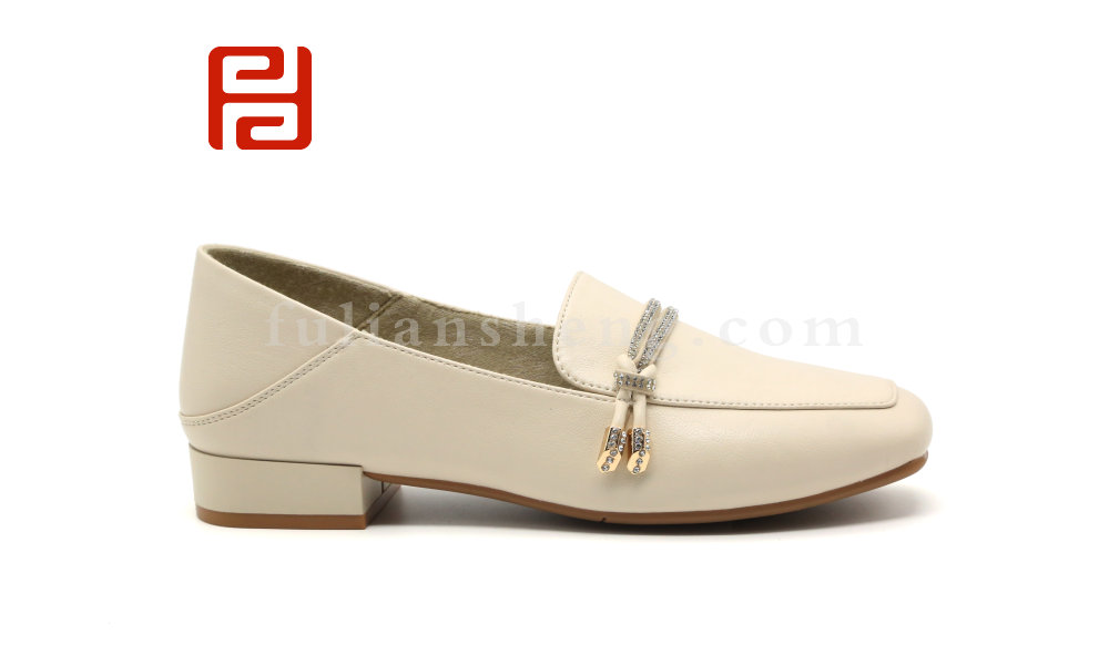 福連升女士淺口休閑鞋單鞋樂福英倫風(fēng)方頭低跟豆豆鞋圖片