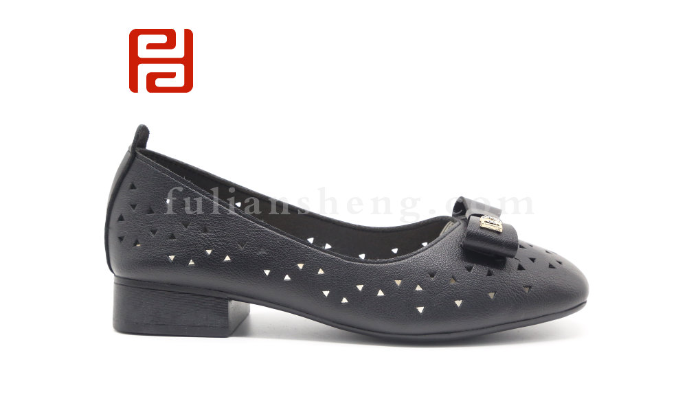 福連升夏季淺口女粗跟鏤空洞洞鞋中底跟舒適休閑女鞋圖片