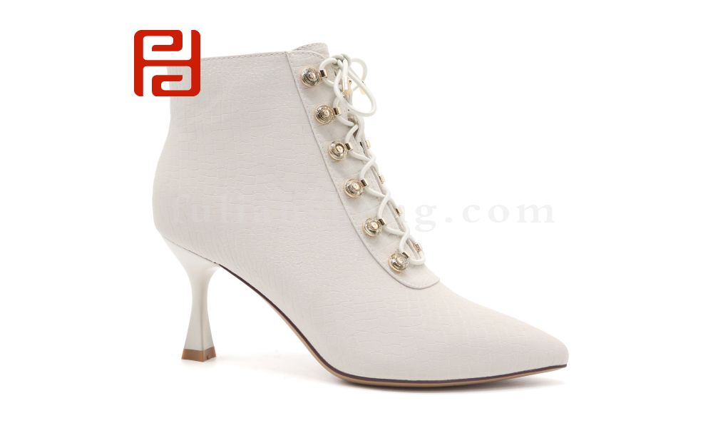 福連升休閑鞋女鞋高跟小短靴百搭尖頭時裝細跟保暖秋冬圖片