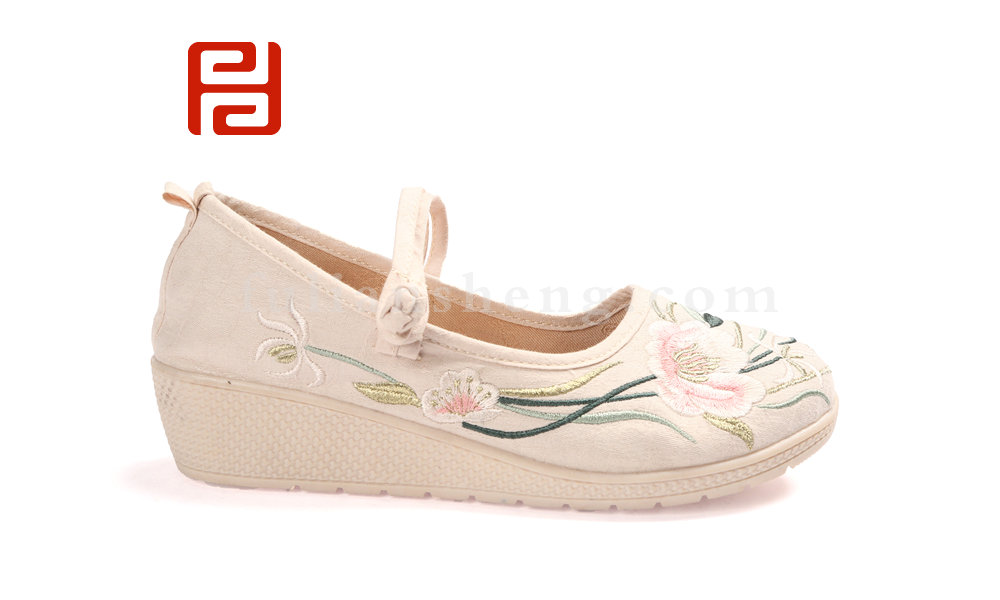 福連升老北京布鞋春時尚民族風繡花坡跟女單鞋(圖2)