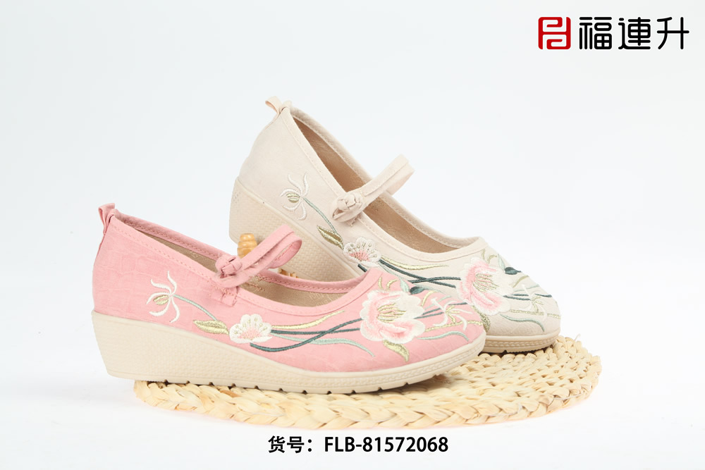 福連升老北京布鞋春時尚民族風繡花坡跟女單鞋(圖1)